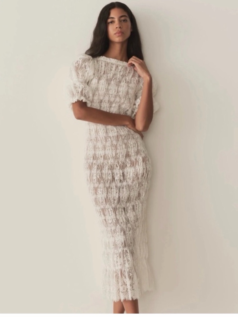 Doen Raquella Lace dress in Salt size small. Like new!